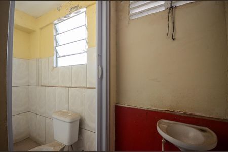 Casa à venda com 463m², 9 quartos e 8 vagasBanheiro da Suíte 2