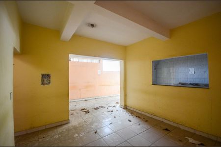 Casa à venda com 463m², 9 quartos e 8 vagasCozinha - copa