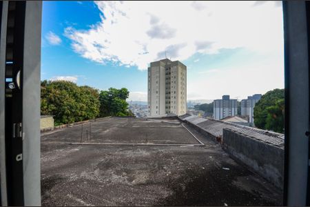 Casa à venda com 463m², 9 quartos e 8 vagasQuarto 1 - janela