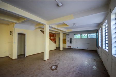 Casa à venda com 463m², 9 quartos e 8 vagasSalão