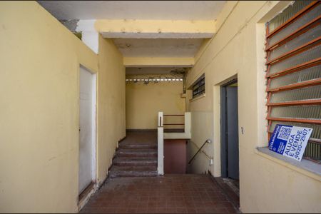 Casa à venda com 463m², 9 quartos e 8 vagasEntrada dos fundos