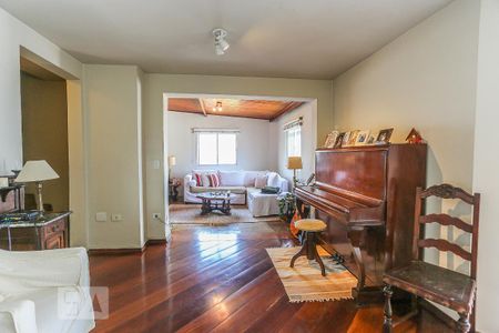 Apartamento à venda com 122m², 2 quartos e 1 vaga