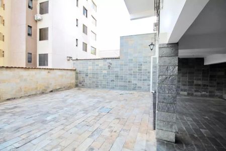 Casa para alugar com 500m², 6 quartos e 8 vagas