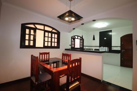 Casa para alugar com 180m², 3 quartos e 2 vagasCopa