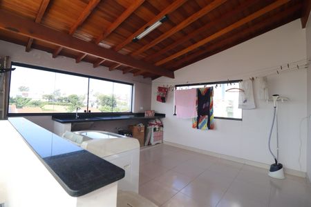 Casa para alugar com 180m², 3 quartos e 2 vagasÁrea de Serviço