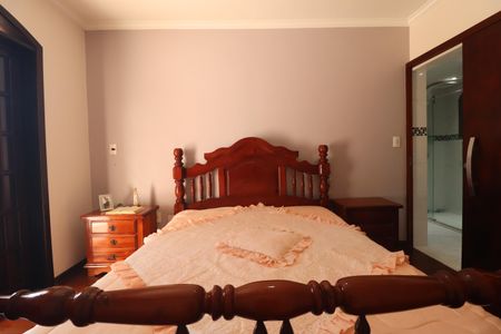 Casa para alugar com 180m², 3 quartos e 2 vagasQuarto 1 suíte