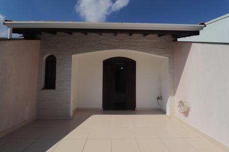 Casa para alugar com 180m², 3 quartos e 2 vagasVaranda Quarto 1 suíte