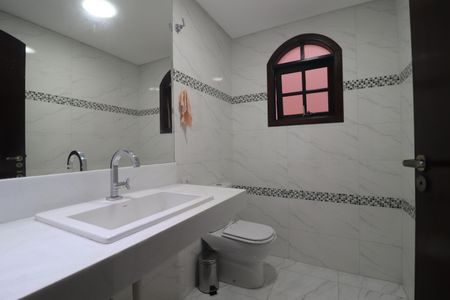 Casa para alugar com 180m², 3 quartos e 2 vagasLavabo