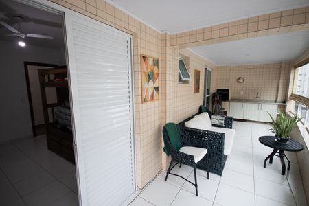 Apartamento para alugar com 112m², 2 quartos e 2 vagas Apartamento para alugar com 112m², 2 quartos e 2 vagasVaranda