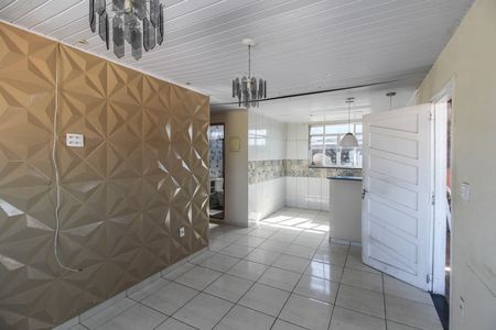 Casa para alugar com 60m², 2 quartos e sem vaga Casa para alugar com 60m², 2 quartos e sem vagaSala