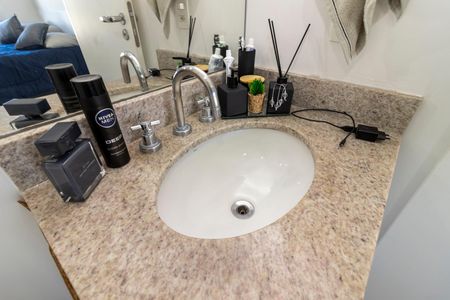 Apartamento à venda com 64m², 2 quartos e 1 vagaBanheiro Social