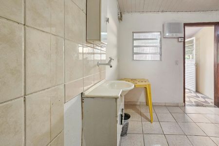 Casa para alugar com 18m², 1 quarto e sem vagaBanheiro