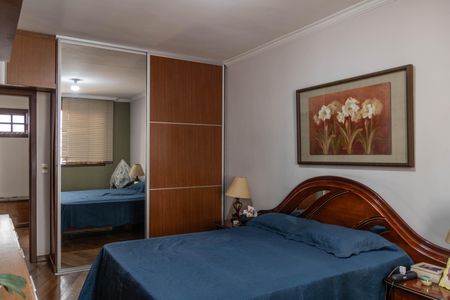 Casa à venda com 320m², 4 quartos e 3 vagasSuíte 1