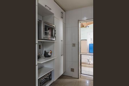 Casa à venda com 320m², 4 quartos e 3 vagasCozinha