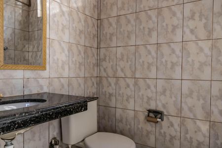 Casa à venda com 320m², 4 quartos e 3 vagasBanheiro de serviço