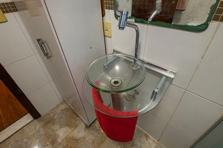 Casa à venda com 129m², 2 quartos e 1 vagaBanheiro