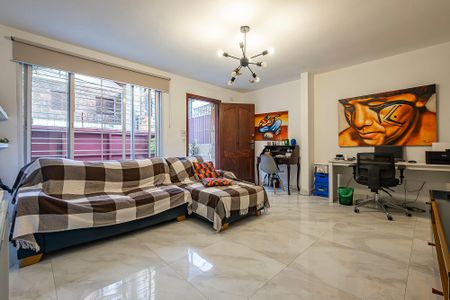 Casa à venda com 129m², 2 quartos e 1 vagaSala