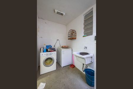 Casa à venda com 129m², 2 quartos e 1 vagaÁrea de Serviço