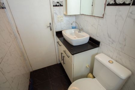 Apartamento à venda com 50m², 2 quartos e 1 vaga Apartamento à venda com 50m², 2 quartos e 1 vagaBanheiro