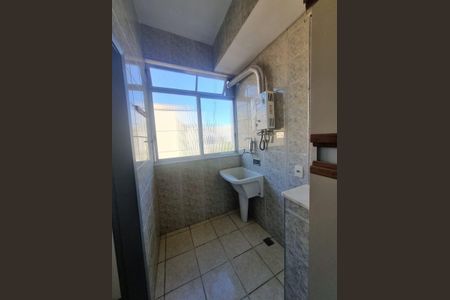 Apartamento à venda com 61m², 2 quartos e 2 vagasLavanderia