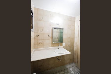 Apartamento para alugar com 129m², 3 quartos e 2 vagasBanheiro