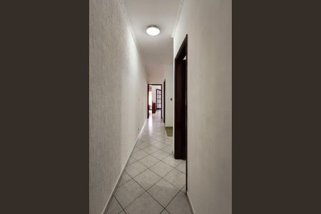 Casa à venda com 220m², 3 quartos e 2 vagas Casa à venda com 220m², 3 quartos e 2 vagasCorredor