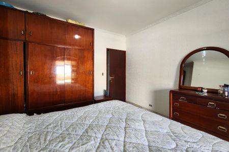Casa à venda com 220m², 3 quartos e 2 vagas Casa à venda com 220m², 3 quartos e 2 vagasSuíte 3