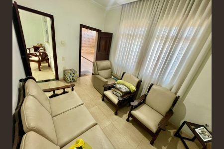 Casa à venda com 263m², 6 quartos e 3 vagasSala 1