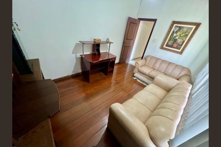 Casa à venda com 263m², 6 quartos e 3 vagasQuarto 5