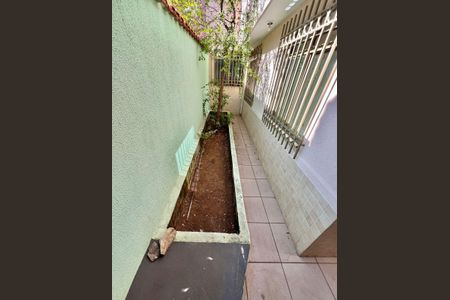 Casa à venda com 263m², 6 quartos e 3 vagasFundos casa