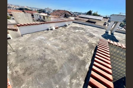 Casa à venda com 263m², 6 quartos e 3 vagasTerraço