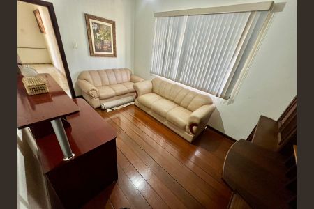 Casa à venda com 263m², 6 quartos e 3 vagasQuarto 5