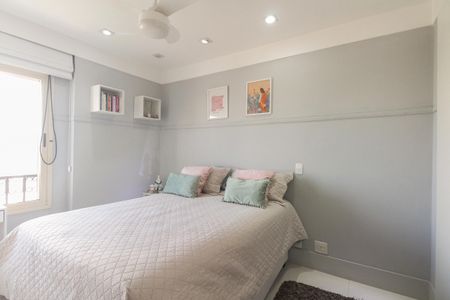 Apartamento à venda com 156m², 3 quartos e 3 vagasSuíte 2