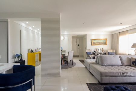 Apartamento à venda com 156m², 3 quartos e 3 vagasSala