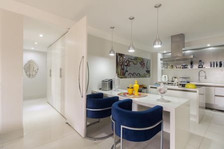 Apartamento à venda com 156m², 3 quartos e 3 vagasSala