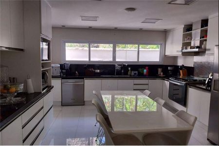 Casa à venda com 510m², 4 quartos e 8 vagas