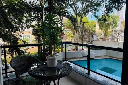 Apartamento à venda com 185m², 5 quartos e 3 vagas