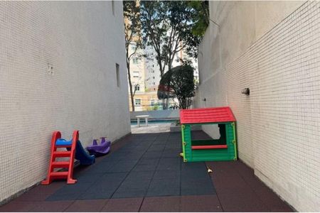 Apartamento à venda com 185m², 5 quartos e 3 vagas