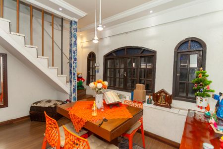 Casa à venda com 78m², 4 quartos e 3 vagasCopa