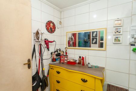 Casa à venda com 78m², 4 quartos e 3 vagasBanheiro 2