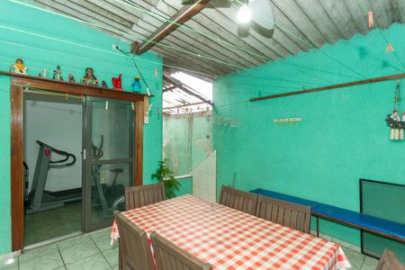 Casa à venda com 78m², 4 quartos e 3 vagasÁrea de Serviço