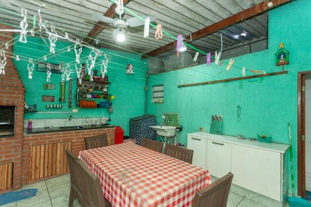 Casa à venda com 78m², 4 quartos e 3 vagasÁrea de Serviço