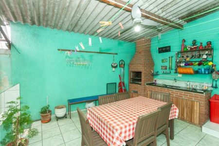 Casa à venda com 78m², 4 quartos e 3 vagasÁrea de Serviço