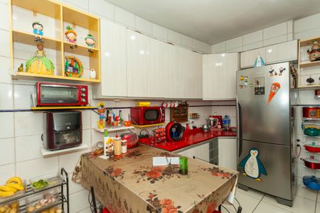Casa à venda com 78m², 4 quartos e 3 vagasCozinha