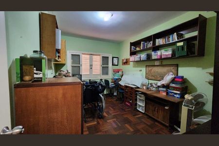 Casa à venda com 270m², 3 quartos e 8 vagas