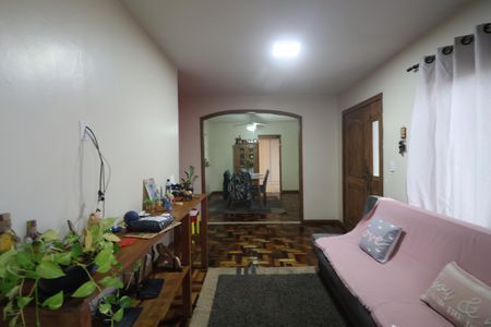 Casa à venda com 200m², 3 quartos e 3 vagasSala de TV