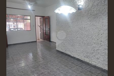 Casa à venda com 101m², 2 quartos e 1 vaga