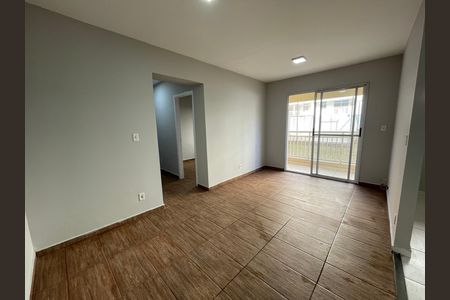 Apartamento para alugar com 55m², 2 quartos e 1 vaga Apartamento para alugar com 55m², 2 quartos e 1 vagaSala