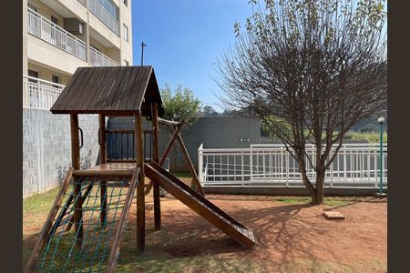 Apartamento para alugar com 55m², 2 quartos e 1 vaga Apartamento para alugar com 55m², 2 quartos e 1 vagaÁrea comum - Playground