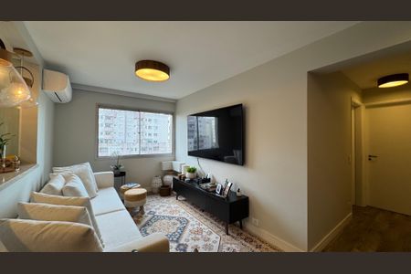 Apartamento à venda com 67m², 2 quartos e 1 vagaSala